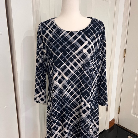 Tommy hilfiger Escada Elegant Black and White Patterned Dress suze 16 - Picture 5 of 12